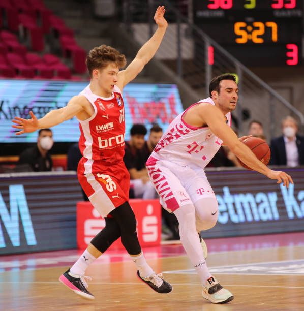 谢鹏飞能否 谢鹏飞能否